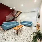 & Pool - 365 Apartman Tirana