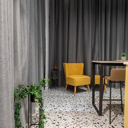 Apartamento & Pool - 365 *
