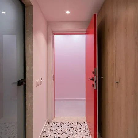 Apartment & Pool - 365 Tirana