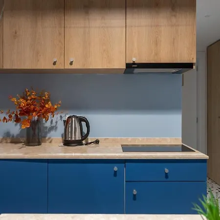 Apartment & Pool - 365 Tirana