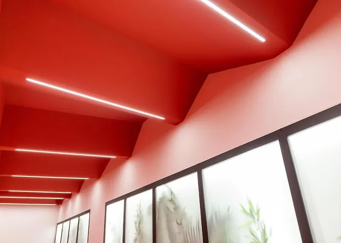 & Pool - 365 * 地拉那