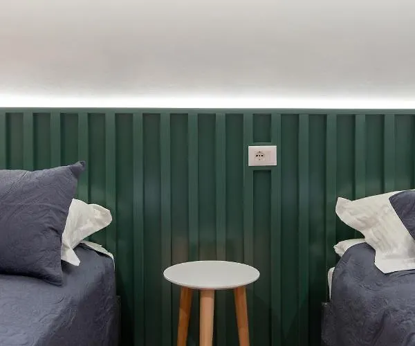 公寓 & Pool - 365 地拉那