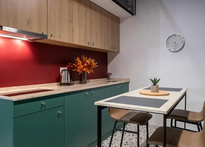 公寓 & Pool - 365 地拉那