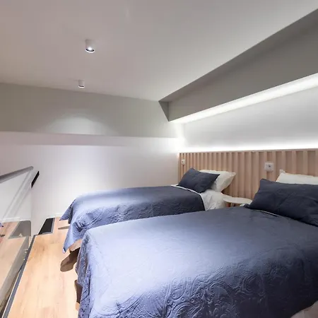 & Pool - 365 تيرانا