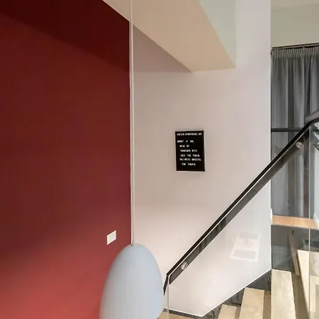 شقة & Pool - 365 تيرانا