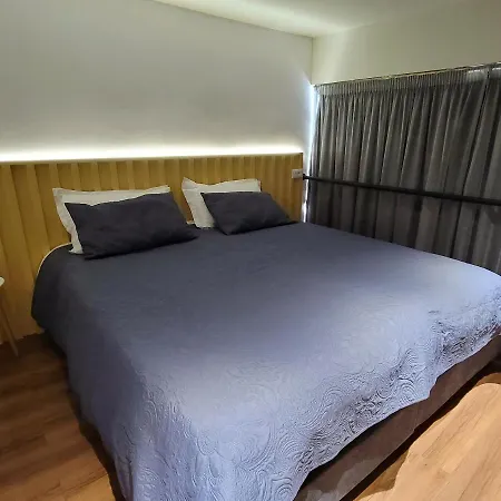 & Pool - 365 تيرانا