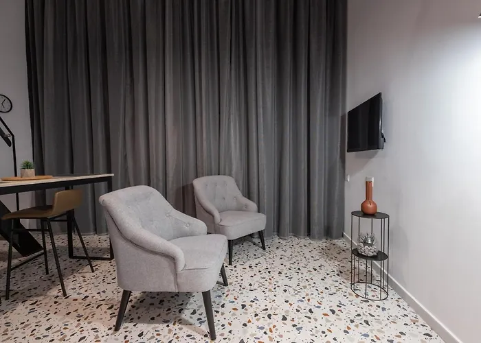 & Pool - 365 * Tirana