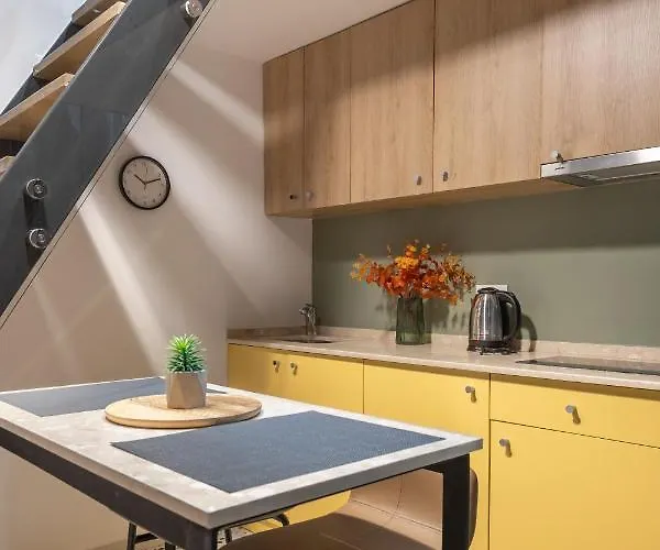 & Pool - 365 Appartamento