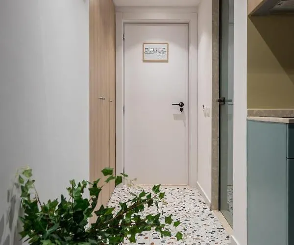 Apartment & Pool - 365 Tirana